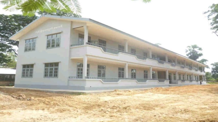 အခြေခံပညာအထက်တန်းကျောင်း-မြို့လှ